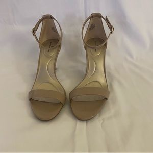 NWT Bandolino Natural 8.5 Women’s Sandal Heels